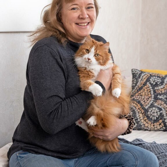 Simba rakastaa huomiota. Sen silmistä näkyy, miten se on mielissään, kun siitä puhutaan ylevään sävyyn. Simba rakastaa huomiota. Sen silmistä näkyy, miten se on mielissään, kun siitä puhutaan ylevään sävyyn.