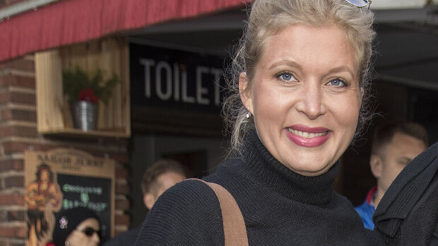 Laura Pyrrön suhde muusikkorakkaaseen on ohi: 'Annan mahdollisuuden uudelle suhteelle!' Laura Pyrrö on eronnut!