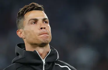 Cristiano Ronaldo osti liki 17 miljoonan euron Bugatti-superauton! Ei pidä paikkaansa - lue totuus kohutusta autokaupasta! 