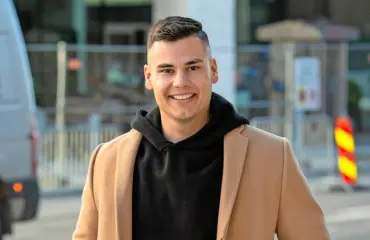 Bachelor Christoffer Forsman raskaasta ammatistaan: ”Kuolemantapaukset pyörivät päässä!”