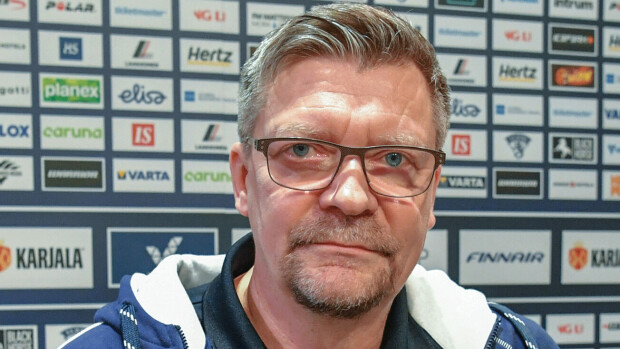 Suomalaiset huolissaan: Leijonat mopolla MM-moottoritielle? Jukka Jalonen jyrähtää kansalaisten kitinöistä: ”Ei edes kannata kommentoida” Jukka Jalonen.