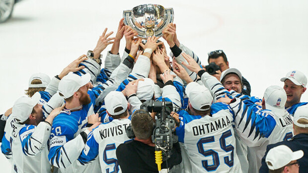 Leijonasankari 'Mörkö' sai jo oman biisin - viime kultakisoista mieleen jäivät Granlundin ilmaveivi ja Nurmisen 'ilmaveivi'! jääkiekon mm-kisat