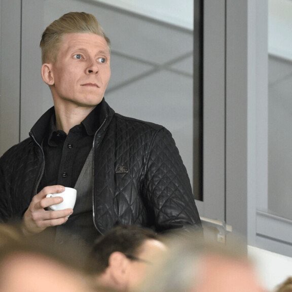 'Sassari' on yhä tuttu näky jäähalleilla. Tätä nykyä mies asustaa Tampereella. 'Sassari' on yhä tuttu näky jäähalleilla. Tätä nykyä mies asustaa Tampereella.