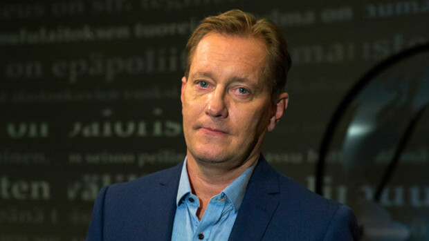 Yllätysero! Tuottaja Petteri Ahomaa ja Emma-vaimo jättivät erohakemuksen! Petteri Ahomaa jätti erohakemuksen.