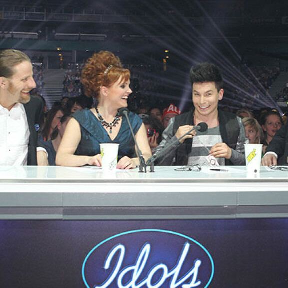 Vuonna 2011 Idolsia tuomaroivat Jone Nikula, Nina Tapio ja Sami Pitkämö. Kuvassa myös aiempi Idols-menestyjä Antti Tuisku. idols