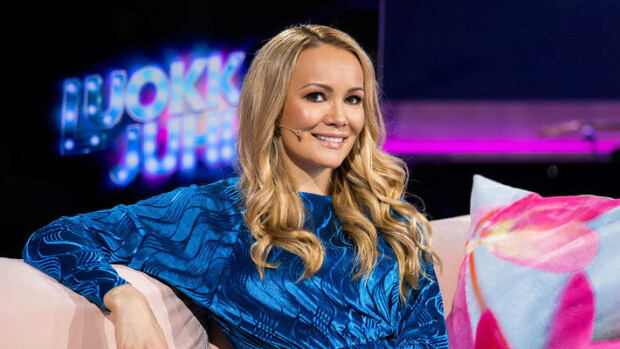 Oho! Suosikkijuontaja Marja Hintikan opiskelu tyssäsi alkumetreillä – ”Sanottiin suoraan, ettei meikäläisellä ole lahjoja radio- tai tv-hommiin!” Marja Hintikka ei päässyt mediakouluun.