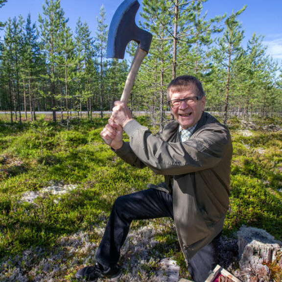 Mikko Moilanen vei Seiskan tutustumaan Muhoksella sijaitsevaan mestauspaikkaan. Mikko Moilanen vei Seiskan tutustumaan Muhoksella sijaitsevaan mestauspaikkaan.