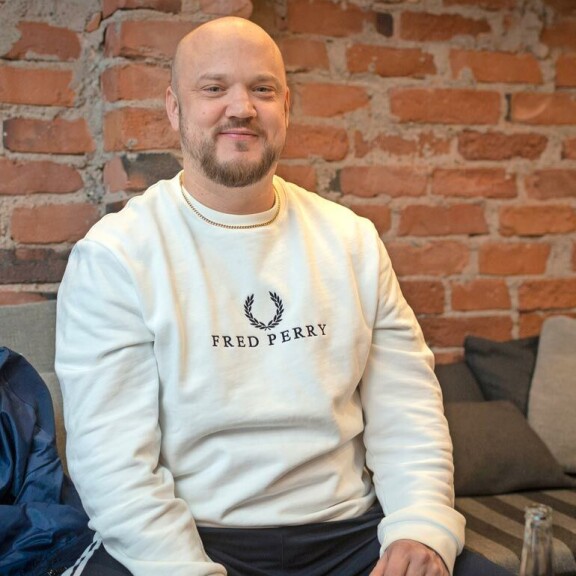 – Viisuvoiton jälkeen aloitamme maailmankiertueen, Pyhimys toteaa vaatimattomasti. – Viisuvoiton jälkeen aloitamme maailmankiertueen, Pyhimys toteaa vaatimattomasti.