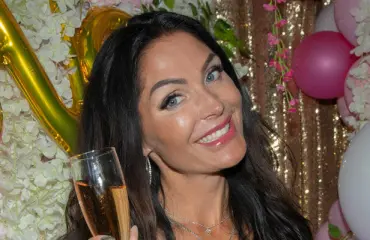 Aviokriisi ei lannista! Riina-Maija Palanderilla on aihetta iloon: ”Olen niin ylpeä pesueestani”