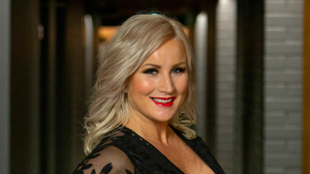 Tosi-tv-tähden rankka lapsuus! Fitnesskaunotar Rita Niemi-Manninen kertoo alkoholisti-isänsä väkivaltaisuudesta: ”Istui omista törttöilyistään vankilassa” rita niemi-manninen