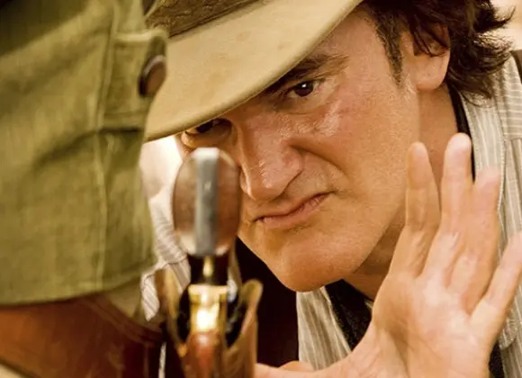 Tarantino järjesti Cannesissa salaperäisen näytöksen – ohjaajalegenda kertoi uuden elokuvansa kertovan alkoholisoituneesta pornolehden kriitikosta